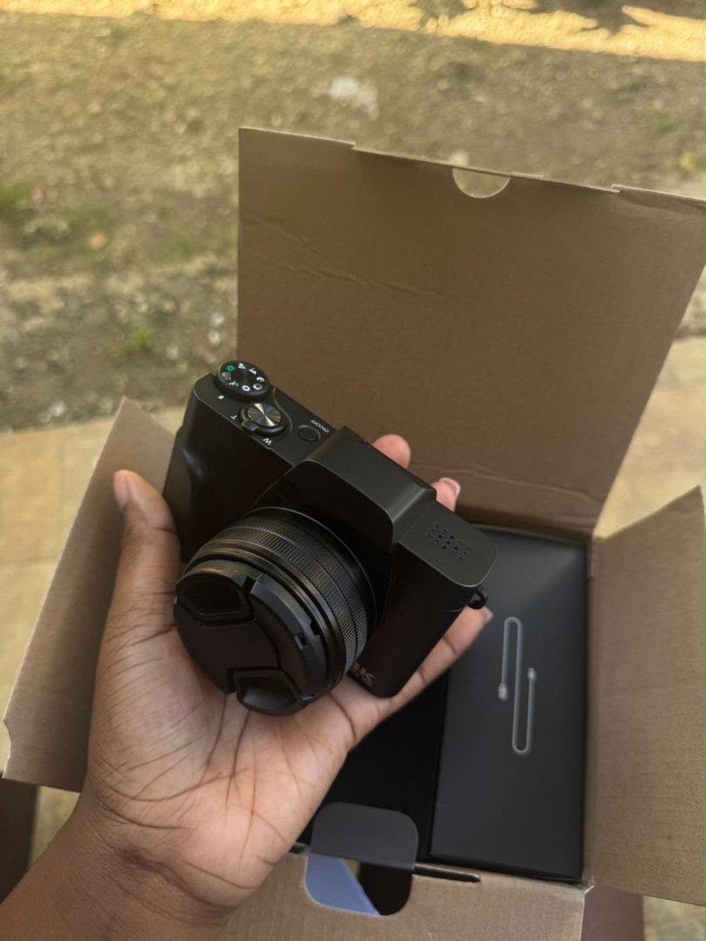 Compact 4K Digital Camera - Black - Picture 5 of 5